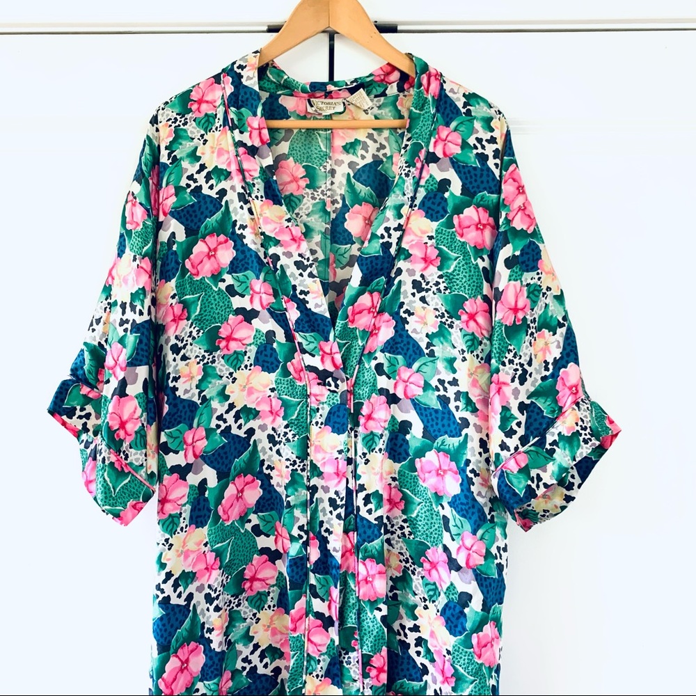 Victoria Secret silk robe floral kimono gold label - Picture 2 of 8